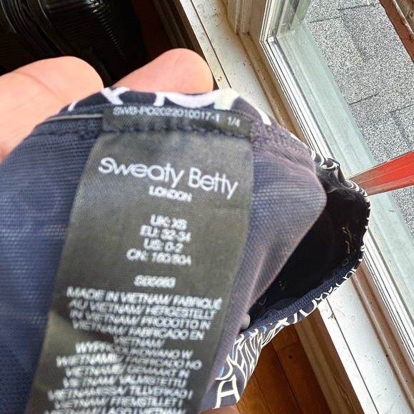 Sweaty Betty power workout dress , brand NWT never worn . US 0-2 size - Picture 3 of 4